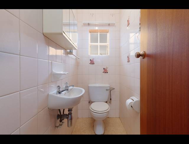 2 BEDROOM TOWNHOUSE FOR SALE IN HELDERKRUIN